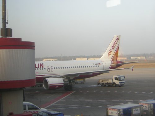 21/12/2007 auf TXL/Berlin flygplats, AB8103 aus ARN, angekommmen.